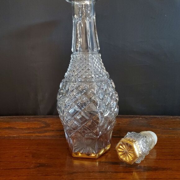 Vintage Diamond Design Wine or Liquor Decanter 14kt Gold Trim - Picture 2 of 7